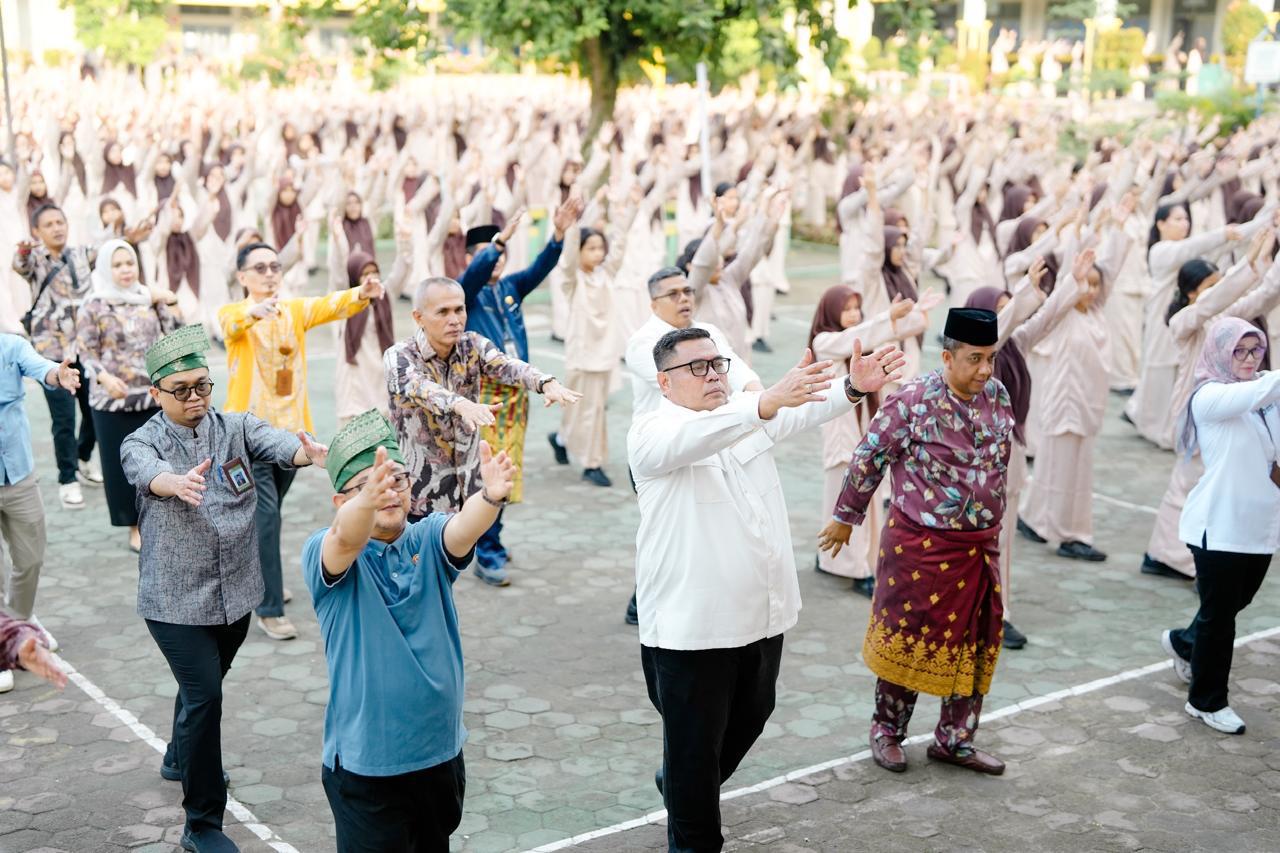 Senam Anak Indonesia Hebat (SAIH) bersama Menteri Pendidikan Dasar dan Menengah Republik Indonesia